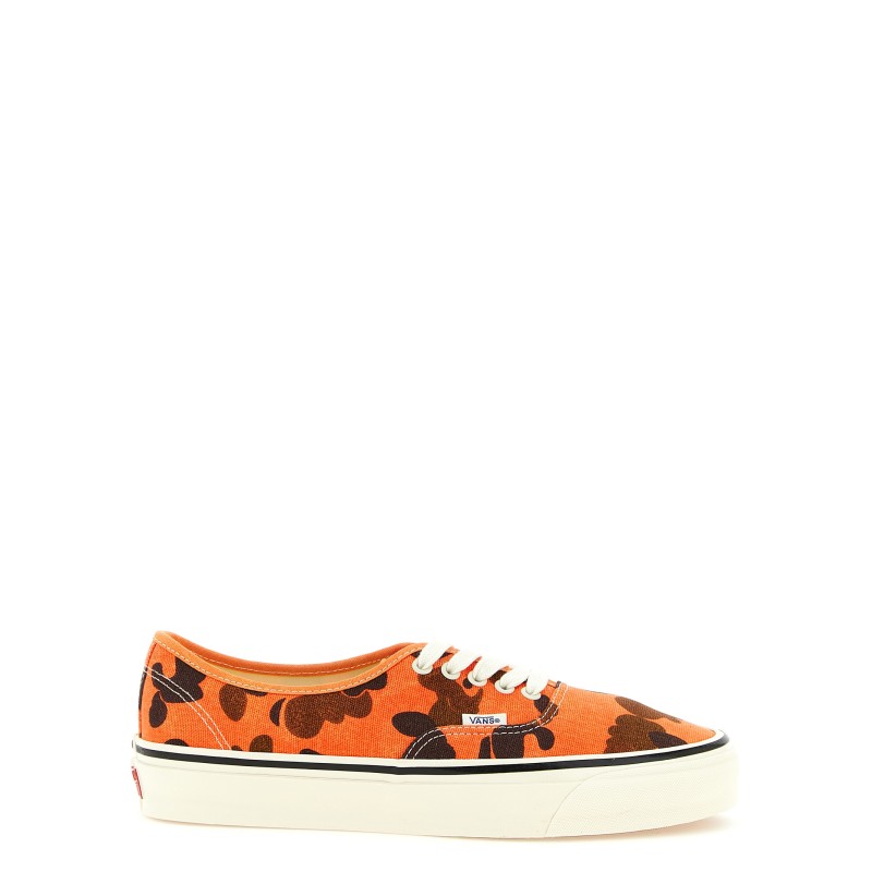'Authentic Premium' sneakers