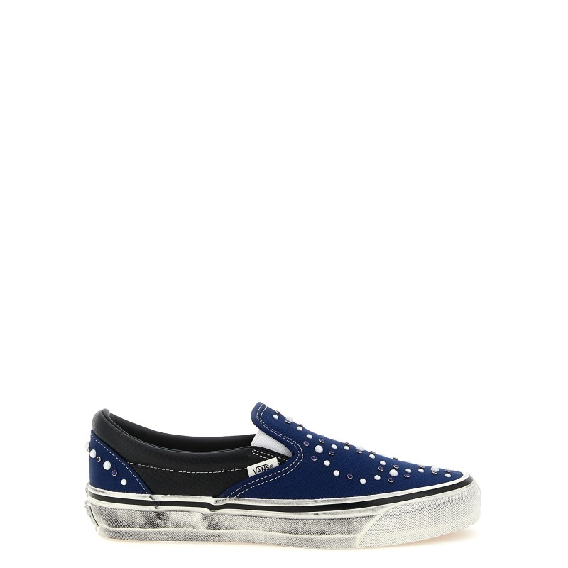 'Premium Classic Slip-On' sneakers