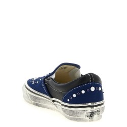 'Premium Classic Slip-On' sneakers