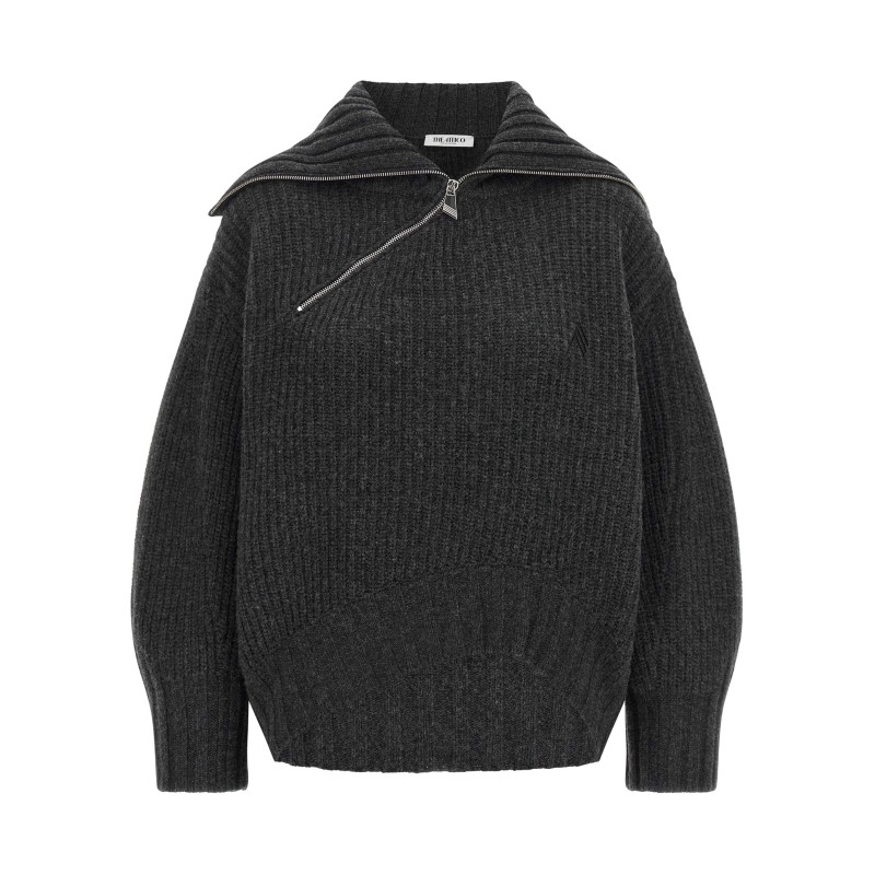 'Scoop' sweater