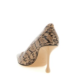 'Ixia' pumps