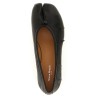 'Tabi' ballet flats