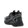 'Be right back' sneakers