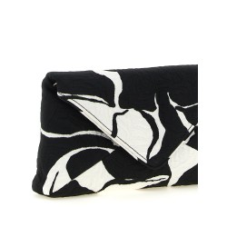 'Envelope' clutch