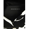 'Envelope' clutch