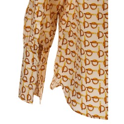 'B' shirt