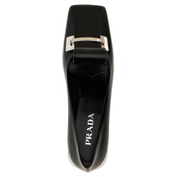 Leather pumps