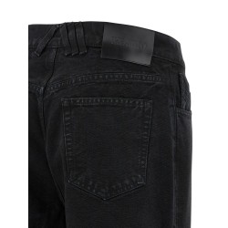 Cut-out jeans
