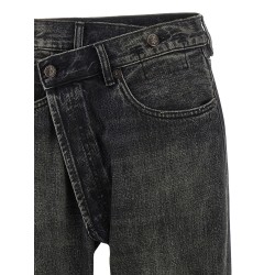 'Crossover' jeans