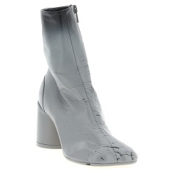 'Anatomic' ankle boots