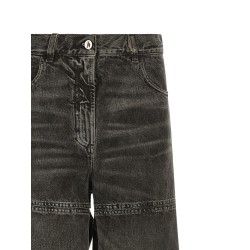 Cut-out jeans