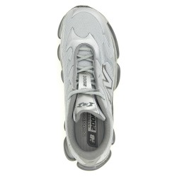 '2000' sneakers