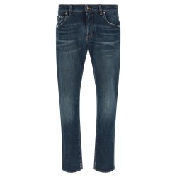 Logo patch jeans