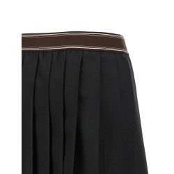 Pleated skirt