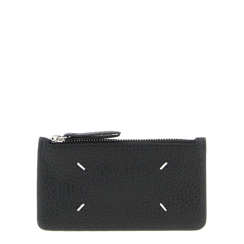 Zipped cardholder