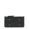 Zipped cardholder