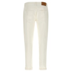 Traditional fit jeans
