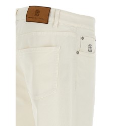 Traditional fit jeans