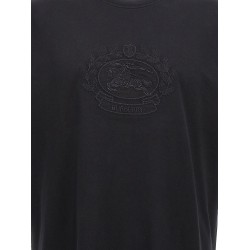 Logo embroidery t-shirt