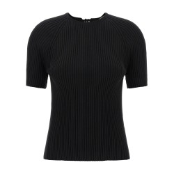 Back closure sweater