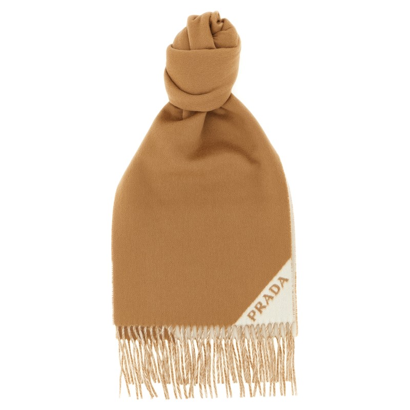 Double-sided scarf