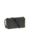 'Precious' clutch