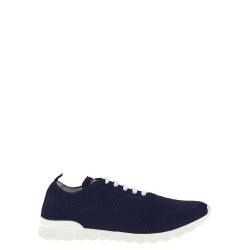 'Fits' sneakers