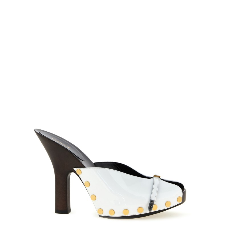 'Sassi' clogs