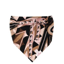 Triangle scarf