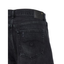 'Cross Over' shorts