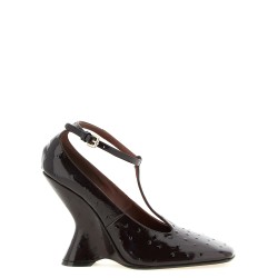 Sculptural heel pumps