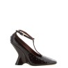 Sculptural heel pumps