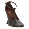 Sculptural heel pumps
