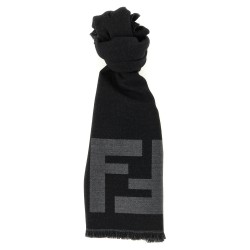 FF macro scarf