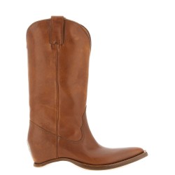 'Heel-Less' boots