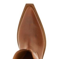 'Heel-Less' boots
