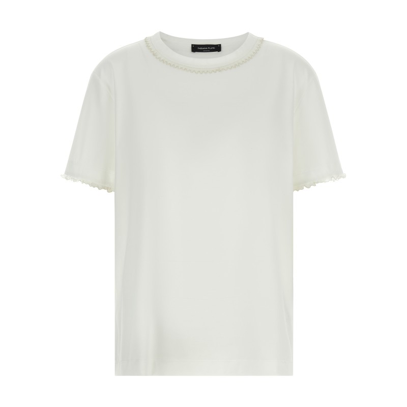 Embroidery t-shirt