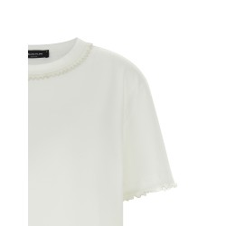 Embroidery t-shirt
