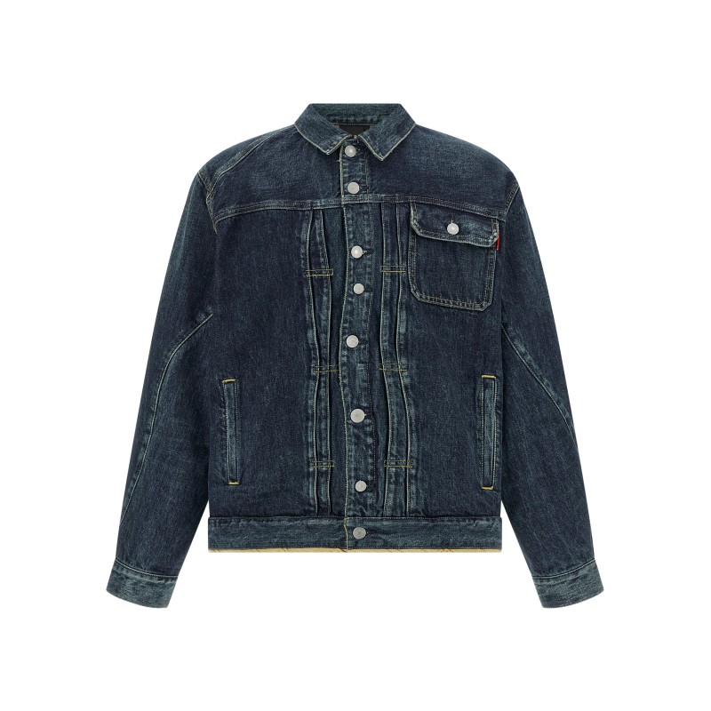 Sinuous seams jacket