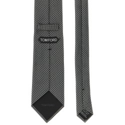 Silk tie