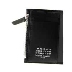 'Four Stitches' wallet