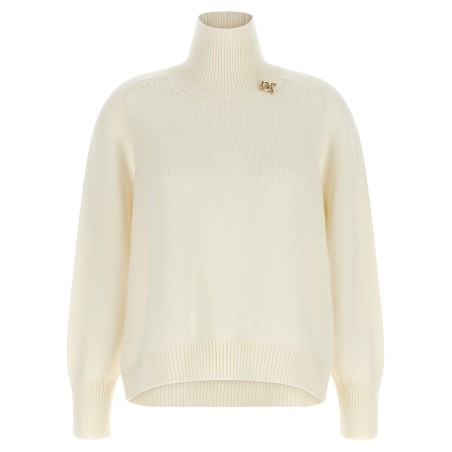 Knot pin sweater