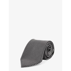 Silk tie
