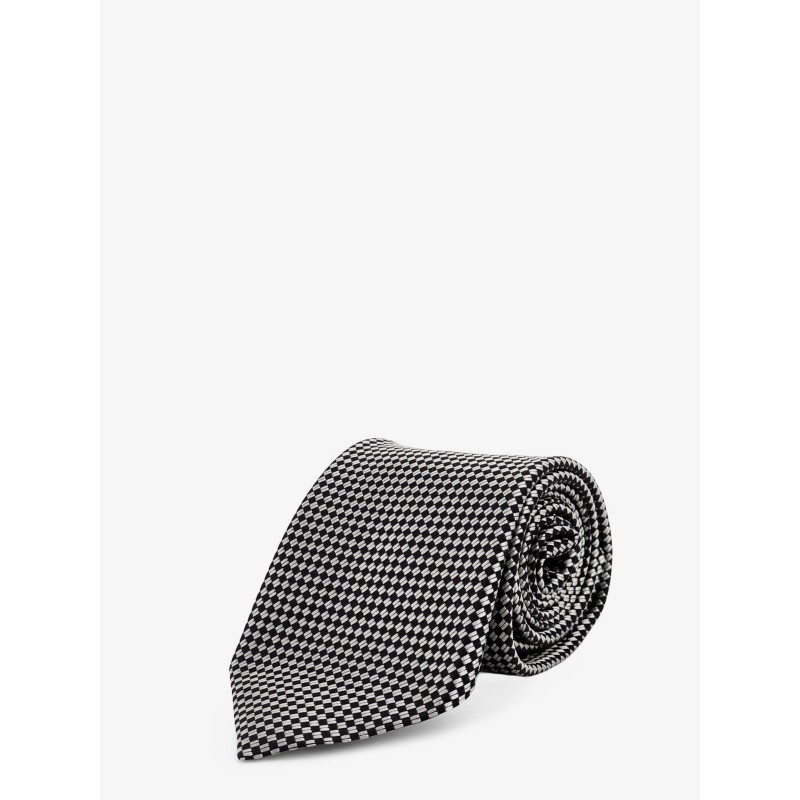 Silk tie