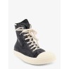 High-Top leather Sneaks