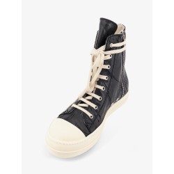 High-Top leather Sneaks