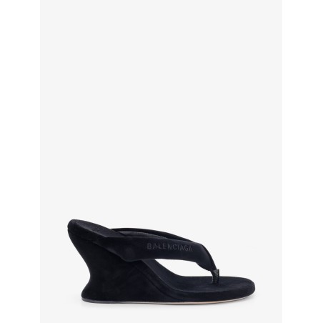 Gaeta velvet sandals