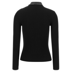 Vinyl collar sweater