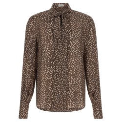 Lavallière collar shirt