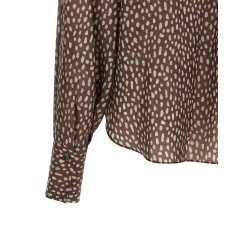 Lavallière collar shirt
